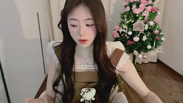 Onecutelittle online show from January 17, 6:18 am