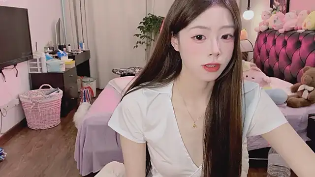 Snapshot of Onecutelittle chatting on May 16, 6:43 am Onecutelittle online show from May 16, 6:43 am