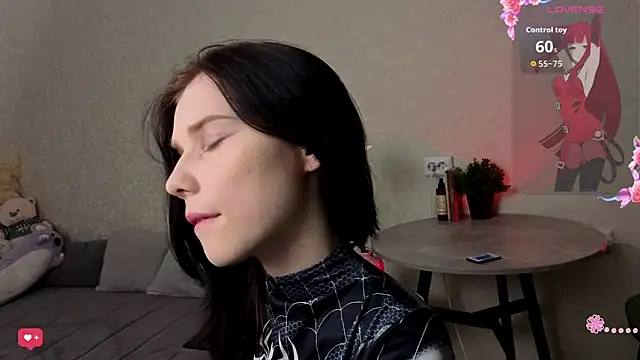 Mell Hyees online show from November 16, 4:45 pm