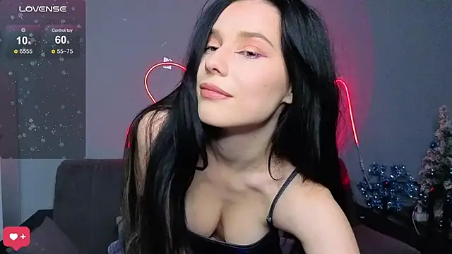 Mell Hyees online show from December 17, 5:08 pm