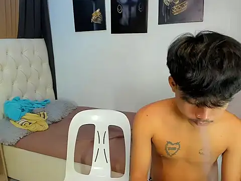 hardcocktwink online show from November 2, 5:04 pm