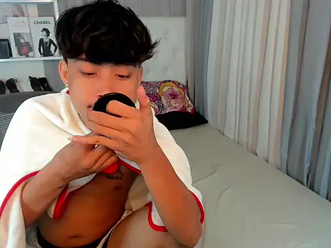 hardcocktwink online show from January 5, 5:27 pm