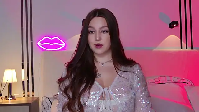 Snapshot of _Tessa_May_ chatting on November 20, 12:33 am Tessa May online show from November 20, 12:33 am