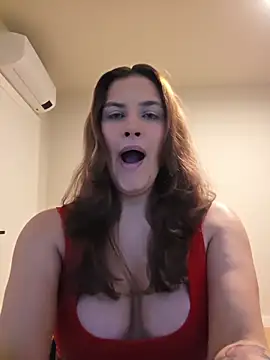 Snapshot of MiaRides19 chatting on June 15, 5:37 pm MiaRides19 online show from June 15, 5:37 pm