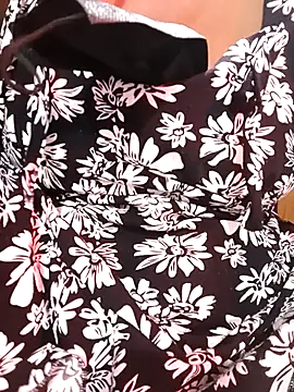 Snapshot of shakunthala96 chatting on November 9, 2:37 pm shakunthala96 online show from November 9, 2:37 pm