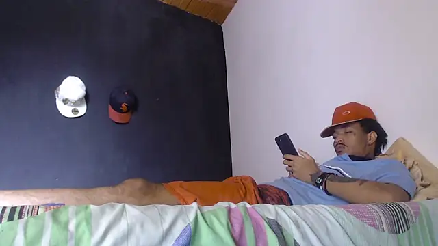 Anaconda larga online show from March 12, 2:56 pm