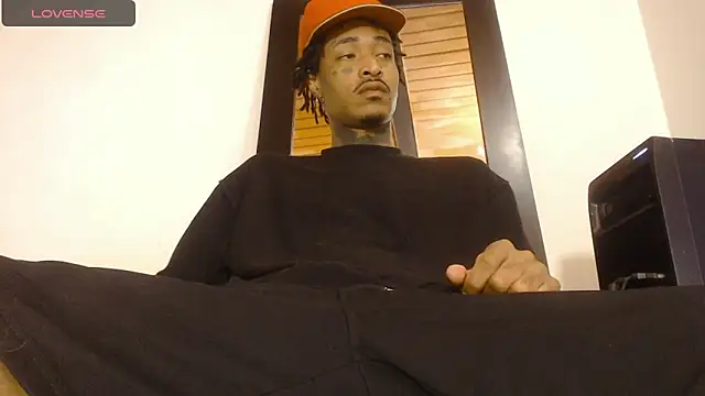 Snapshot of Anaconda_larga chatting on June 14, 1:02 pm Anaconda larga online show from June 14, 1:02 pm