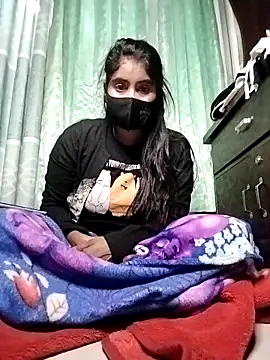 Snapshot of Hot_Angle chatting on December 13, 10:04 pm Hot Angle online show from December 13, 10:04 pm