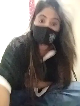 Snapshot of Hot_Angle chatting on December 18, 2:56 pm Hot Angle online show from December 18, 2:56 pm