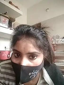 Snapshot of Hot_Angle chatting on December 20, 10:11 am Hot Angle online show from December 20, 10:11 am