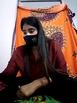 Snapshot of Hot_Angle chatting on February 28, 5:14 pm Hot Angle online show from February 28, 5:14 pm