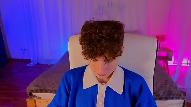 crisp1n online show from November 9, 4:27 pm