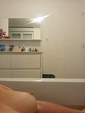 Snapshot of lasexycoquine59 chatting on May 9, 9:31 pm lasexycoquine59 online show from May 9, 9:31 pm