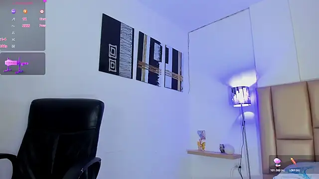 NahomiWalker  online show from October 29, 8:10 pm