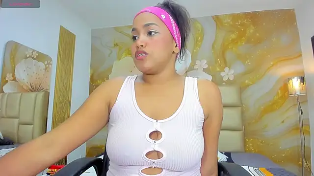 NahomiWalker  online show from December 15, 8:02 pm