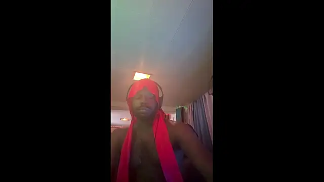 Snapshot of misterincred chatting on November 28, 6:43 pm misterincred online show from November 28, 6:43 pm