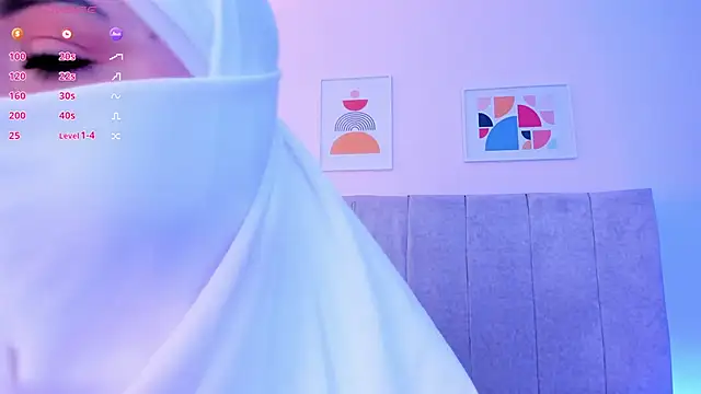 Snapshot of fatiima_ chatting on May 23, 7:18 pm fatiima online show from May 23, 7:18 pm