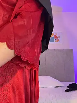 Snapshot of fatiima_ chatting on June 11, 12:32 am fatiima online show from June 11, 12:32 am