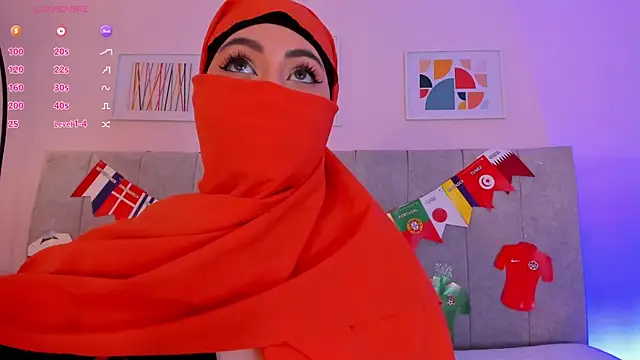 Snapshot of fatiima_ chatting on June 25, 7:29 pm fatiima online show from June 25, 7:29 pm