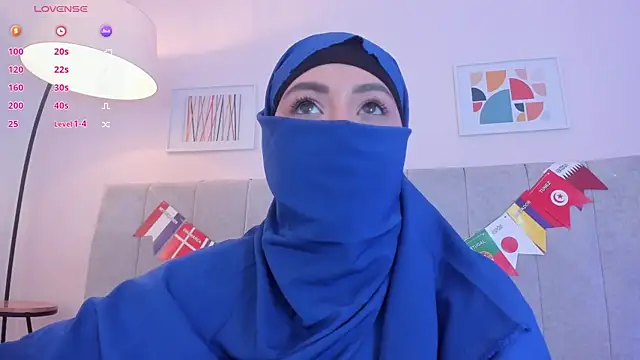 Snapshot of fatiima_ chatting on July 8, 7:07 pm fatiima online show from July 8, 7:07 pm