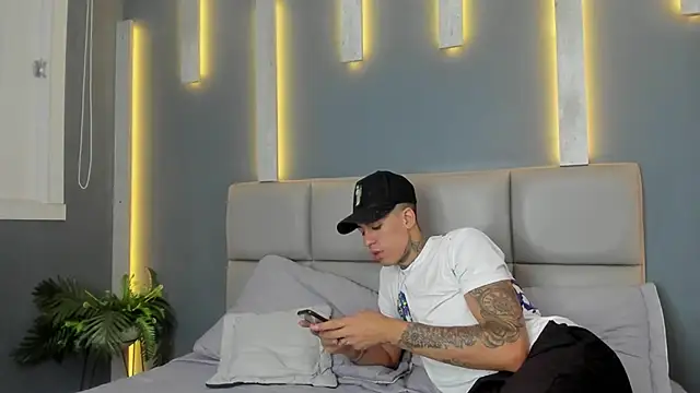 ArohomLester online show from November 22, 11:09 am