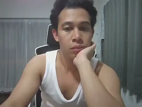 Snapshot of SobaKurd chatting on November 11, 2:17 pm SobaKurd online show from November 11, 2:17 pm