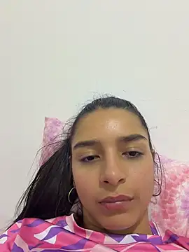 Snapshot of violeta365 chatting on June 5, 3:24 am violeta365 online show from June 5, 3:24 am