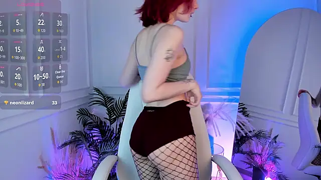 L o r r y  online show from April 29, 1:26 pm
