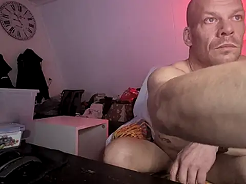 Kinky Play1 online show from January 18, 7:50 pm