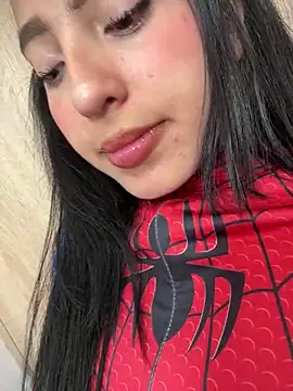 Snapshot of kitty_oficiall chatting on October 31, 6:47 am kitty oficiall online show from October 31, 6:47 am