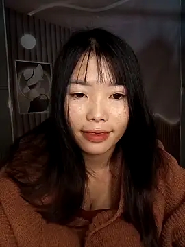 Fish yellow online show from November 4, 8:19 pm