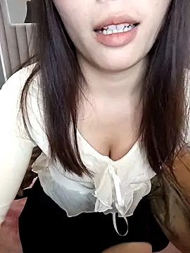 Fish yellow online show from November 25, 2:22 am