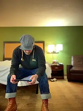 Snapshot of FitChief65 chatting on November 11, 1:05 am FitChief65 online show from November 11, 1:05 am