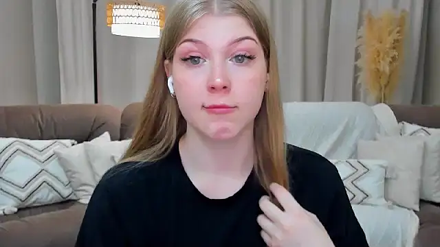 Snapshot of Stella_Light chatting on May 29, 6:28 pm Stella Light online show from May 29, 6:28 pm