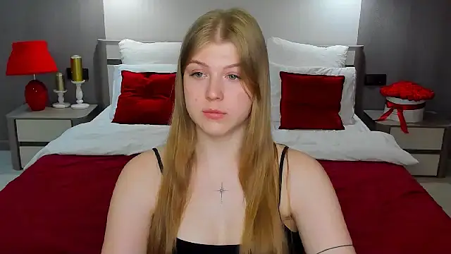 Snapshot of Stella_Light chatting on June 16, 7:00 am Stella Light online show from June 16, 7:00 am