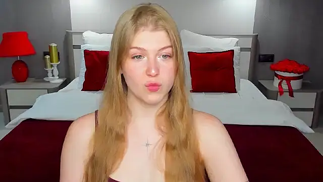 Snapshot of Stella_Light chatting on June 24, 5:01 pm Stella Light online show from June 24, 5:01 pm