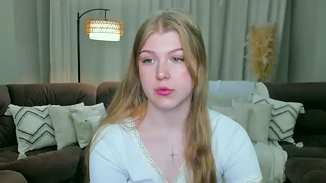 Snapshot of Stella_Light chatting on June 25, 12:20 pm Stella Light online show from June 25, 12:20 pm