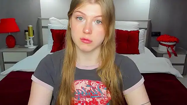 Snapshot of Stella_Light chatting on June 29, 4:08 am Stella Light online show from June 29, 4:08 am