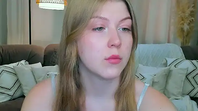 Snapshot of Stella_Light chatting on July 1, 11:23 am Stella Light online show from July 1, 11:23 am