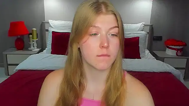 Snapshot of Stella_Light chatting on July 6, 5:37 am Stella Light online show from July 6, 5:37 am