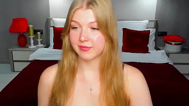 Snapshot of Stella_Light chatting on July 21, 6:21 pm Stella Light online show from July 21, 6:21 pm