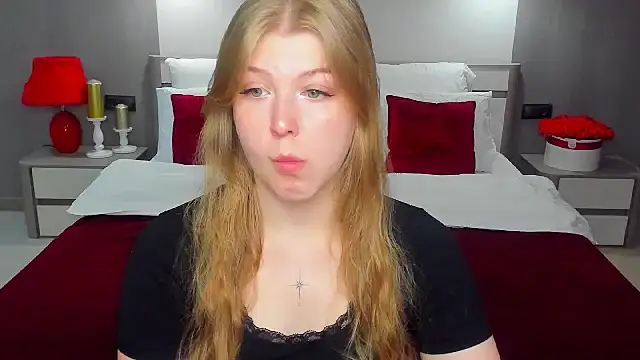 Snapshot of Stella_Light chatting on July 25, 4:21 am Stella Light online show from July 25, 4:21 am