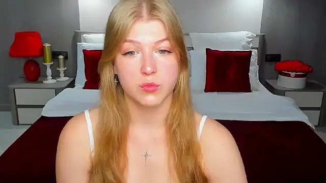 Snapshot of Stella_Light chatting on July 30, 6:29 pm Stella Light online show from July 30, 6:29 pm
