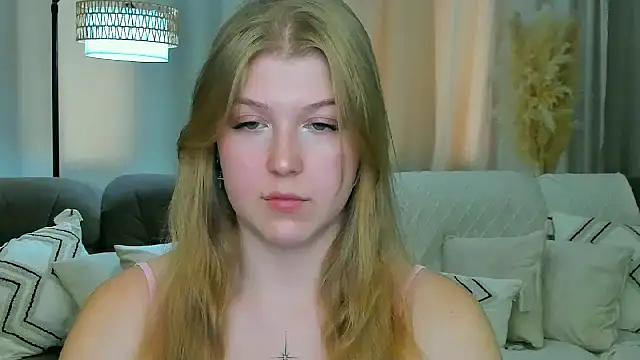 Snapshot of Stella_Light chatting on July 31, 11:53 am Stella Light online show from July 31, 11:53 am