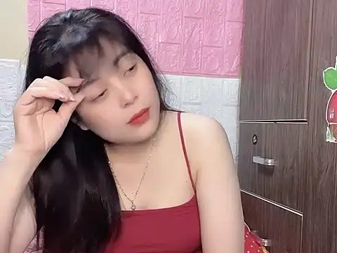 Butterfly kee online show from December 4, 2:59 pm