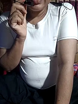 Snapshot of Raseda103 chatting on November 10, 5:45 pm Raseda103 online show from November 10, 5:45 pm