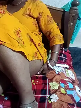 Hot-joyaa online show from November 13, 5:45 pm