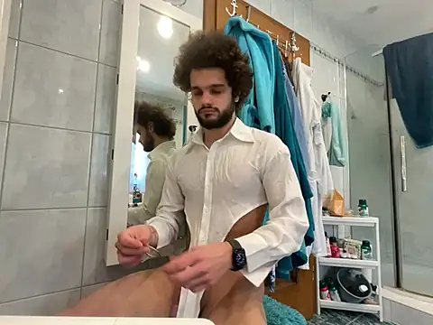 youngboyformommy24 online show from March 8, 1:26 pm