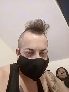 Snapshot of Imyourguy2025 chatting on November 2, 7:05 pm Imyourguy2025 online show from November 2, 7:05 pm