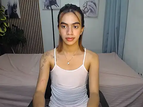 Snapshot of luv_trix chatting on December 3, 9:18 am luv trix online show from December 3, 9:18 am